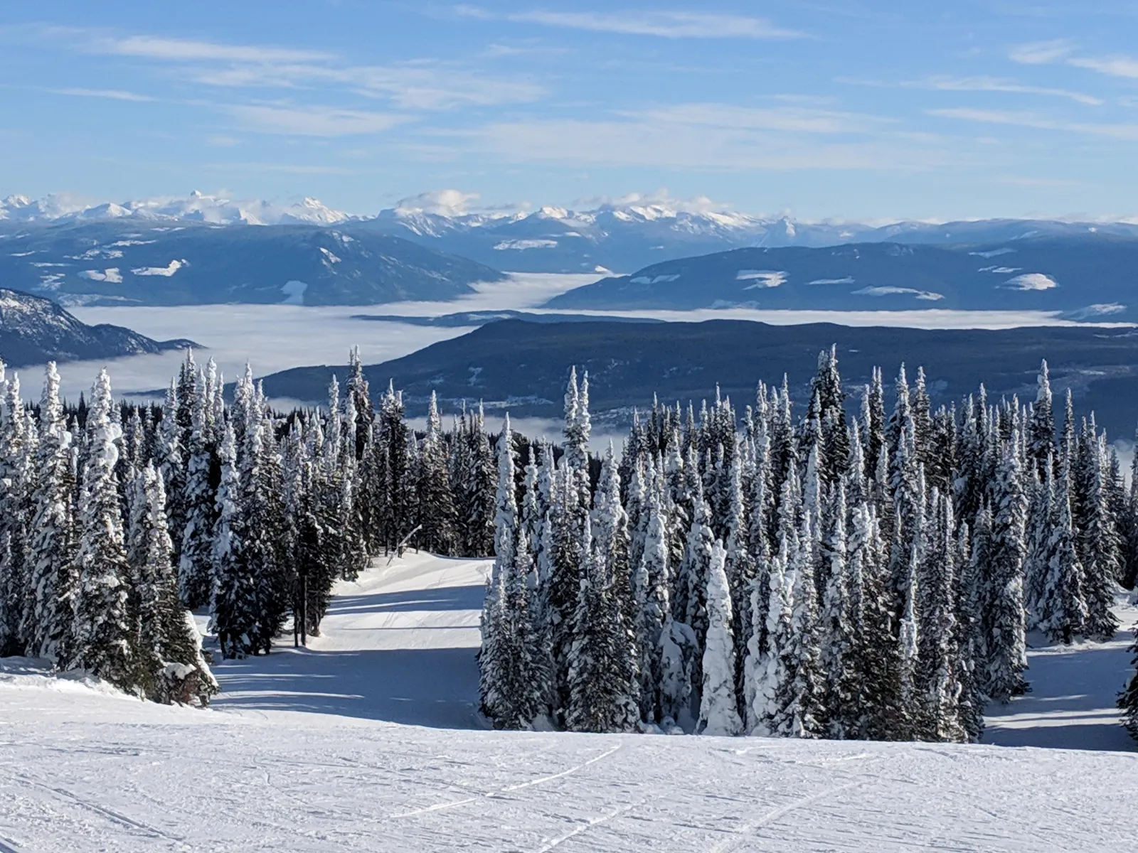 Snow ghosts and the Monashees from SilverStar